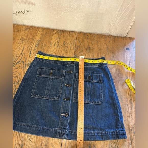 Denim Button-Front Mini Skirt - GAP size - Picture 3 of 5